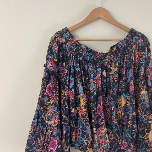 Free People Free Spirit Off The Shoulder Top in Floral Multi Size Small - Picture 6 of 6